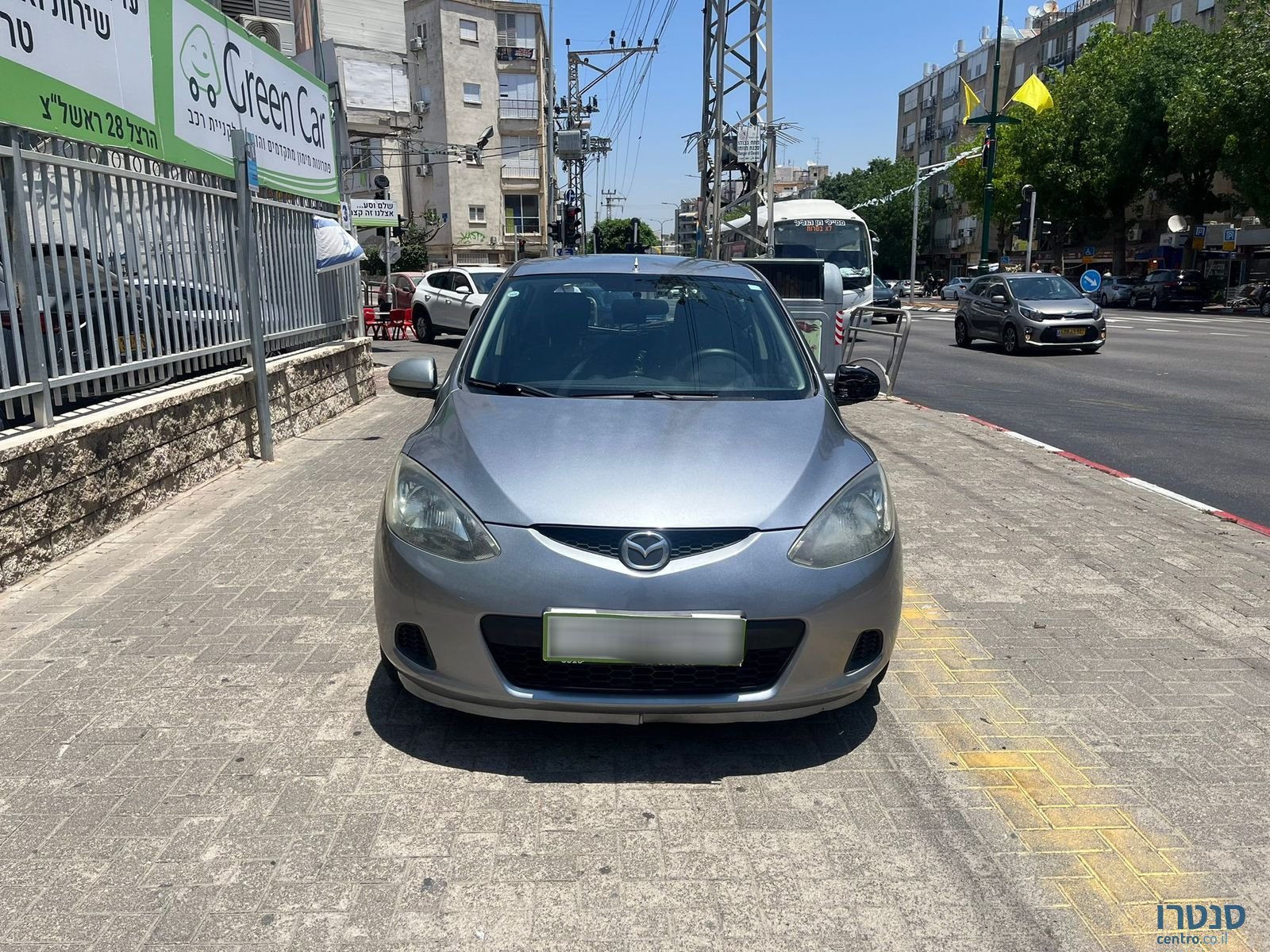 2010' Mazda 2 photo #1