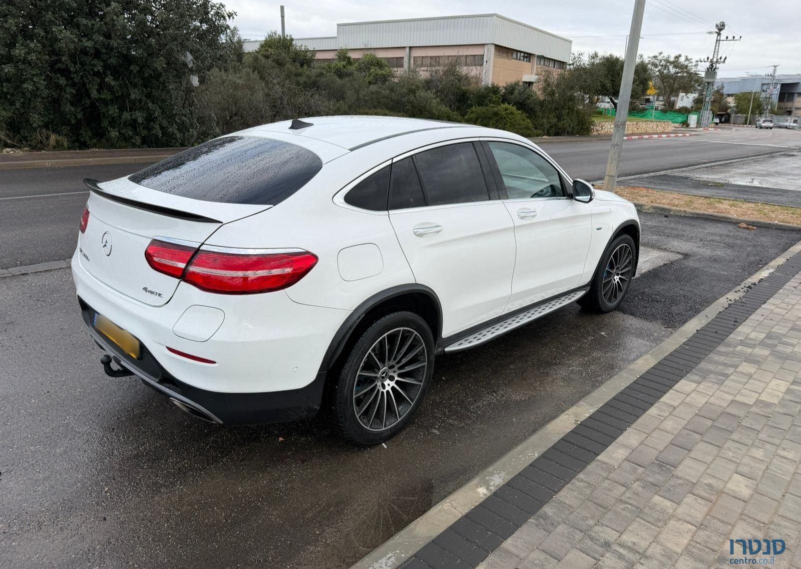 2017' Mercedes-Benz GLC מרצדס-בנץ photo #2