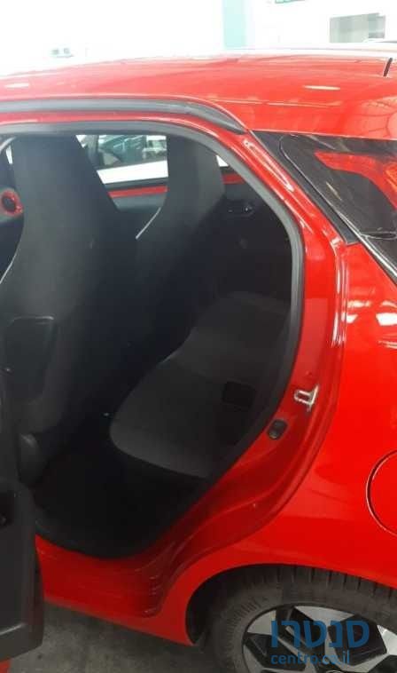 2020' Toyota Aygo טויוטה אייגו photo #3