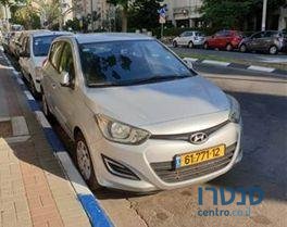 2012' Hyundai i20 יונדאי אינספייר photo #3