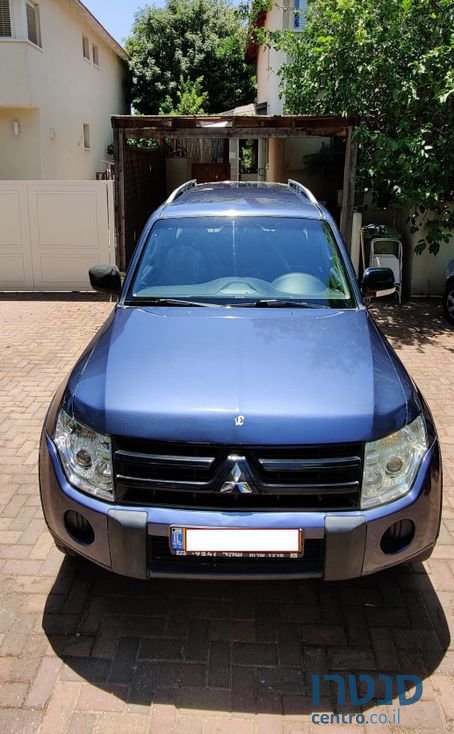 2008' Mitsubishi Pajero מיצובישי פג'רו photo #6