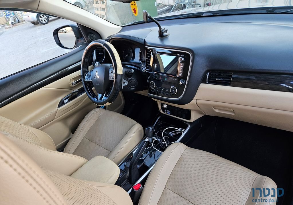 2017' Mitsubishi Outlander מיצובישי אאוטלנדר photo #5