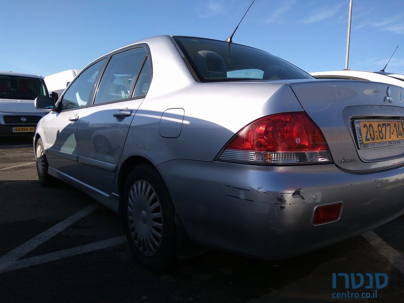 2006' Mitsubishi Lancer photo #3