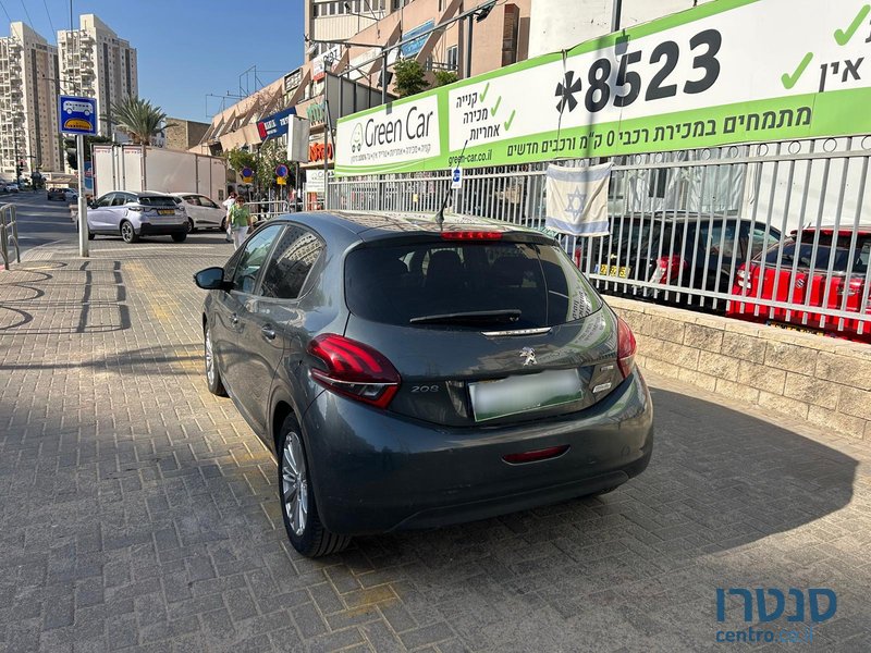 2018' Peugeot 208 photo #2