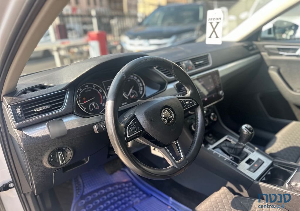 2020' Skoda Superb סקודה סופרב photo #5