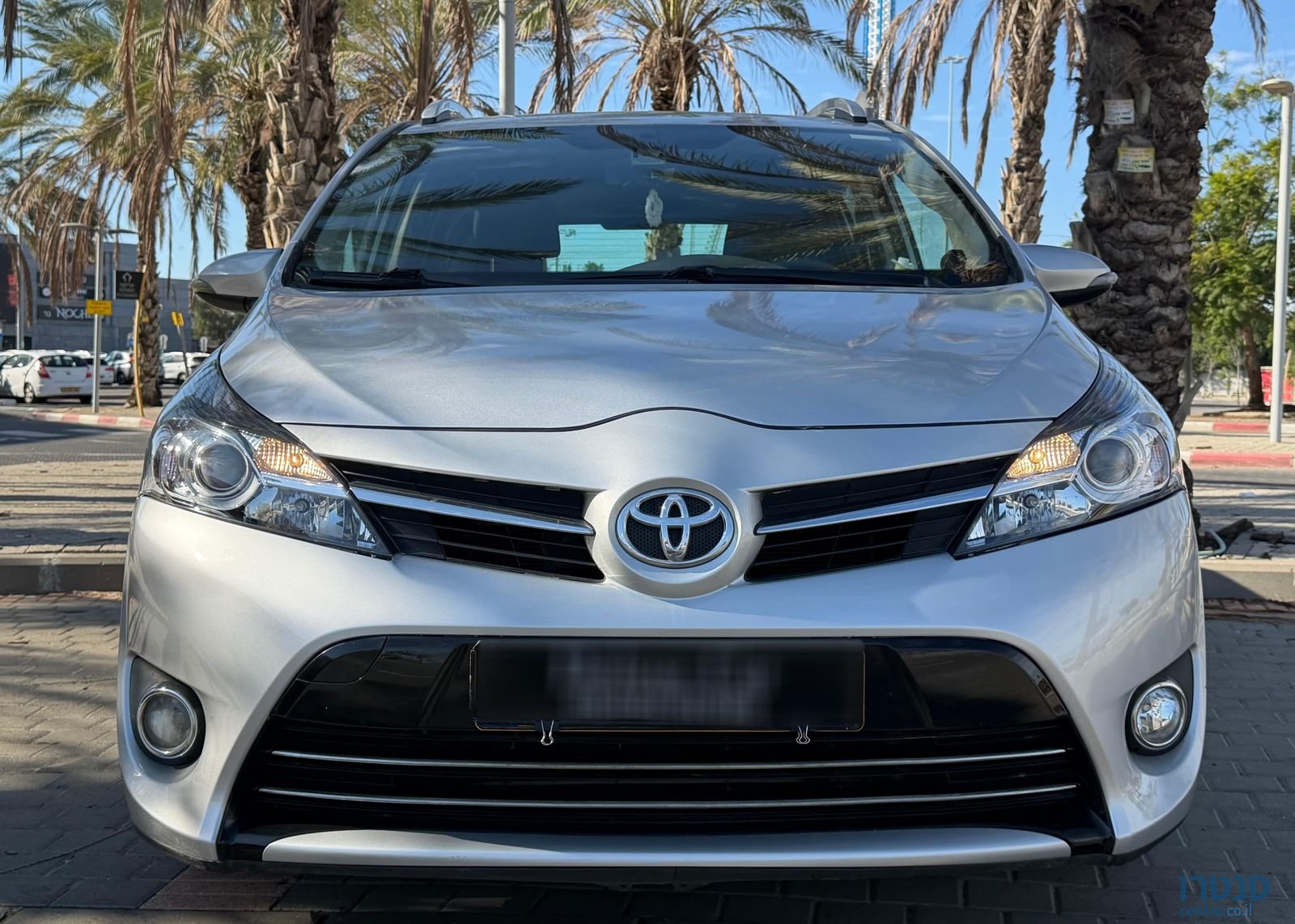 2017' Toyota Verso טויוטה ורסו photo #2