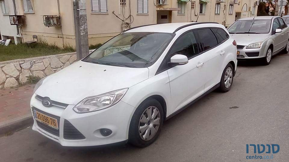 2013' Ford Focus photo #1