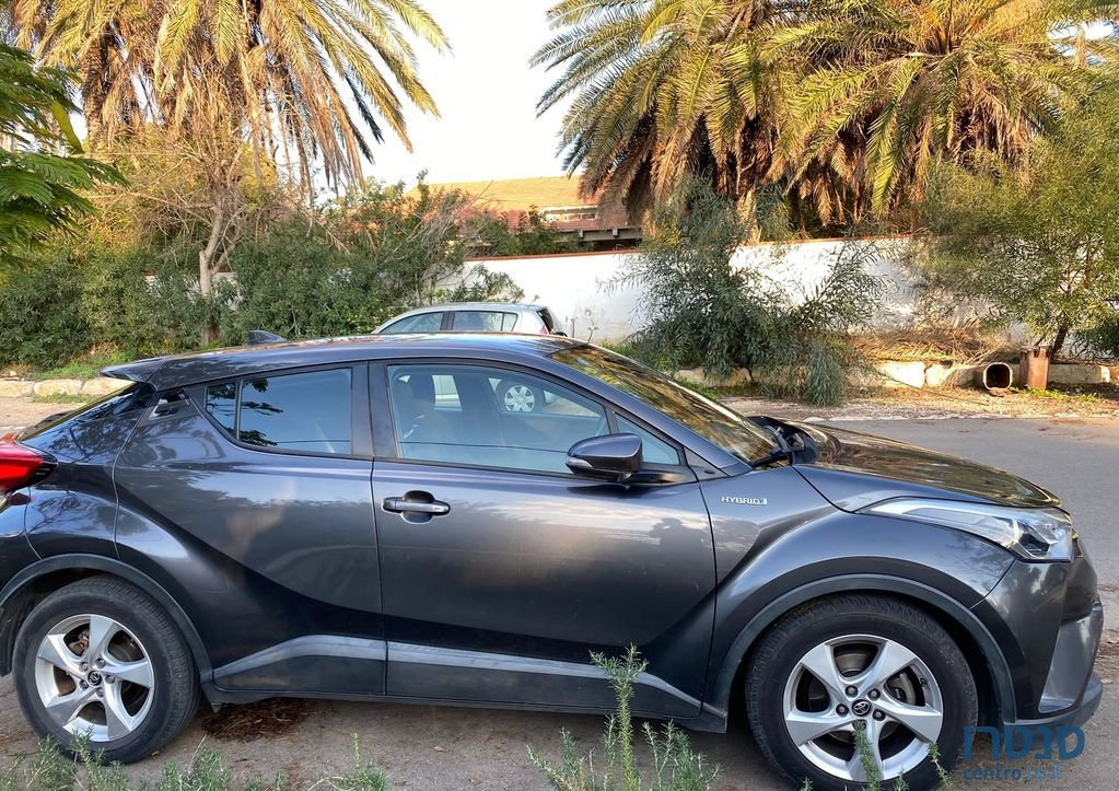 2018' Toyota C-HR טויוטה photo #1