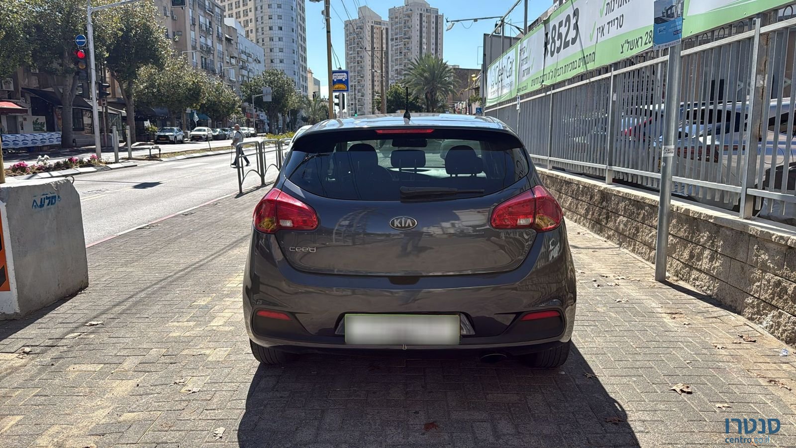 2013' Kia Ceed photo #5