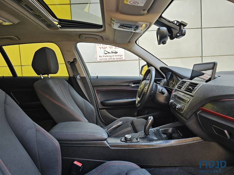 2015' BMW 118 photo #5