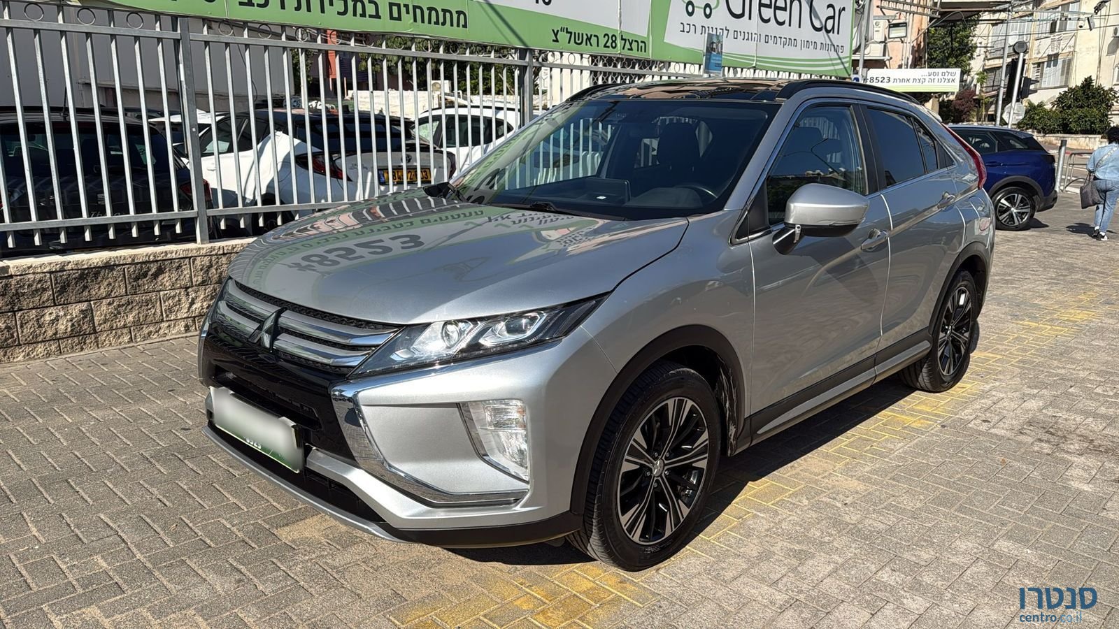 2021' Mitsubishi Eclipse Cross photo #2