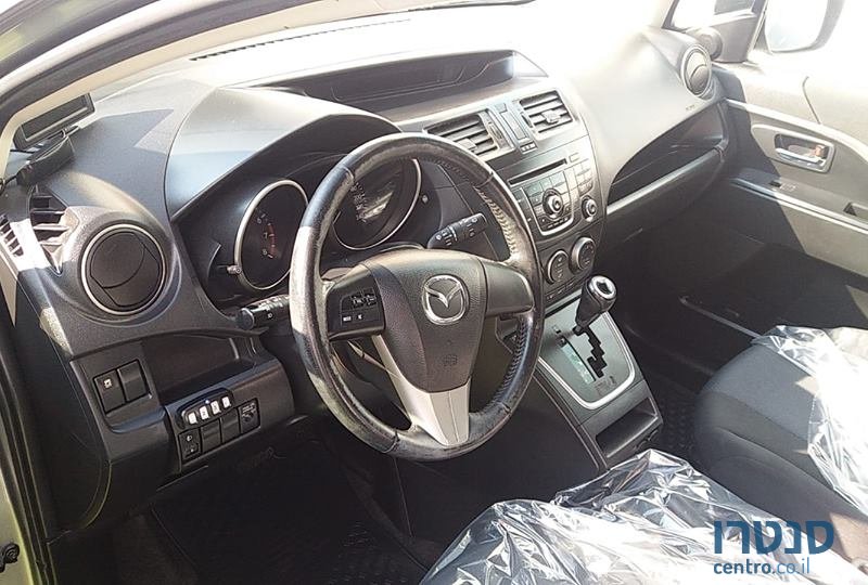 2015' Mazda 5 photo #3