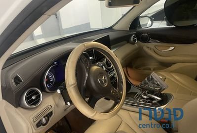 2017' Mercedes-Benz GLC מרצדס photo #3