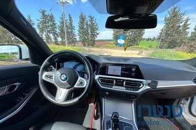 2019' BMW 3 Series ב.מ.וו סדרה 3 photo #2