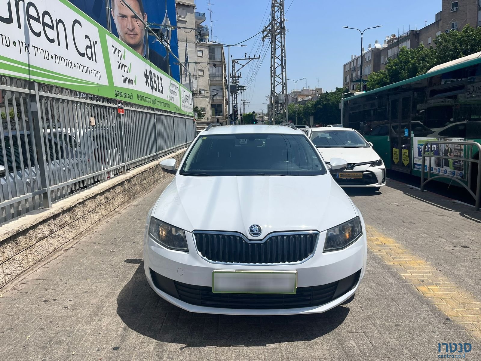 2016' Skoda Octavia photo #2
