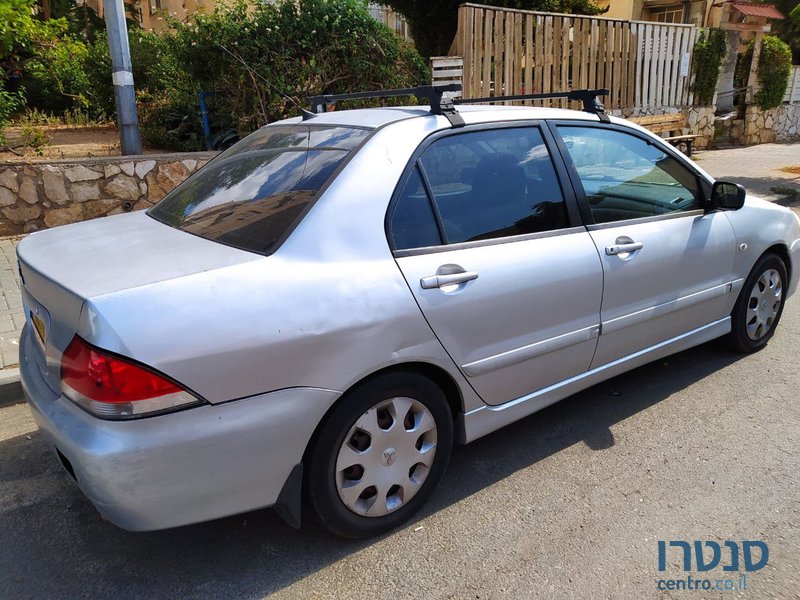 2008' Mitsubishi Lancer Executive photo #5