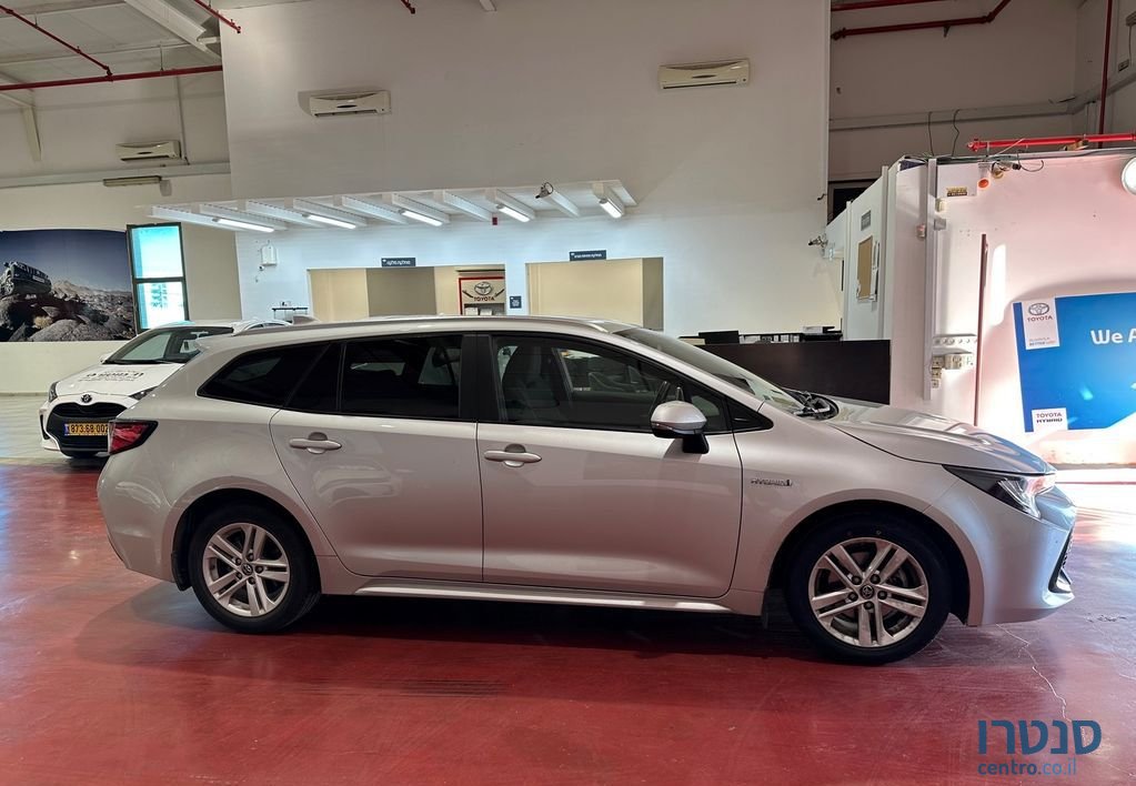 2020' Toyota Corolla טויוטה קורולה photo #3