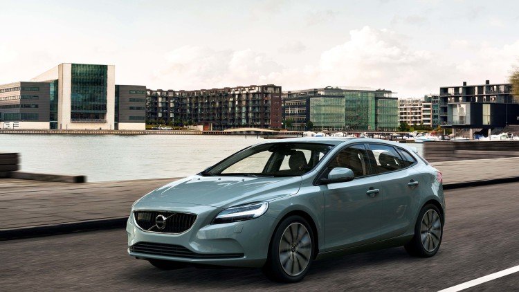 Volvo Drops More Thor Hammer On The V40