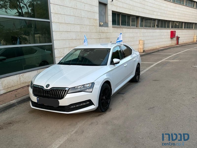 2020' Skoda Superb סקודה סופרב photo #2