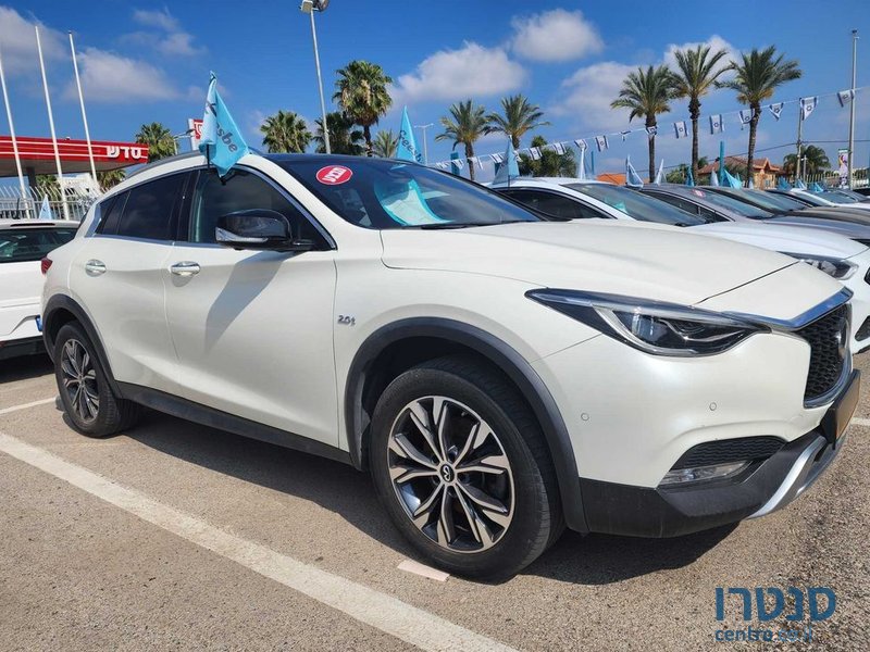 2019' Infiniti QX30 אינפיניטי photo #1