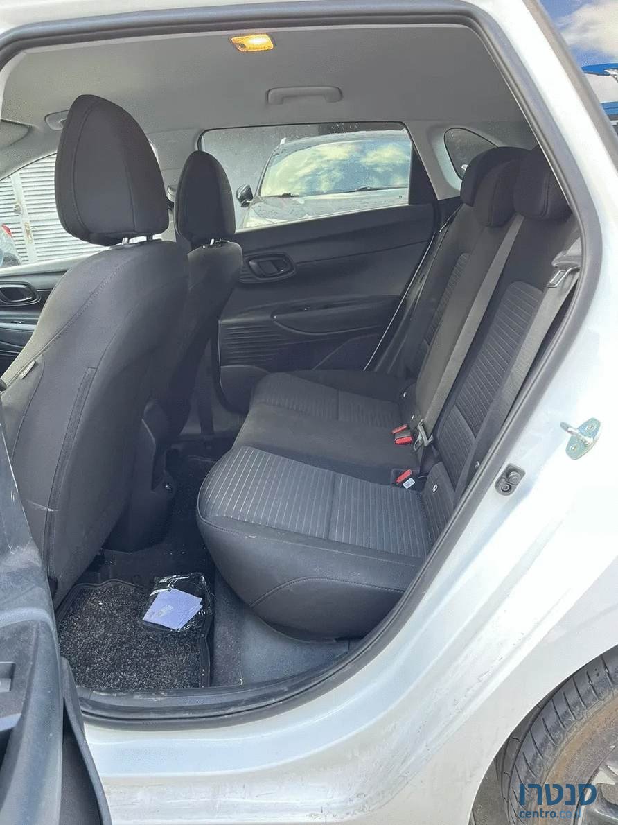 2022' Hyundai i20 photo #6