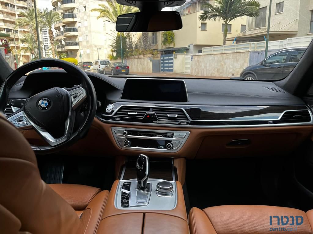 2017' BMW 7 Series ב.מ.וו סדרה 7 photo #3
