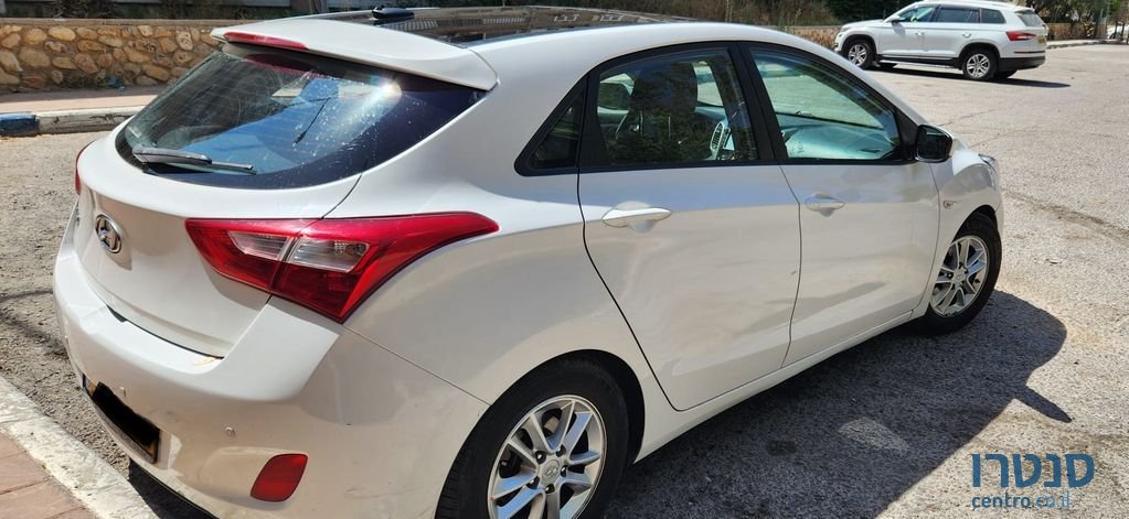 2014' Hyundai i30 יונדאי photo #4