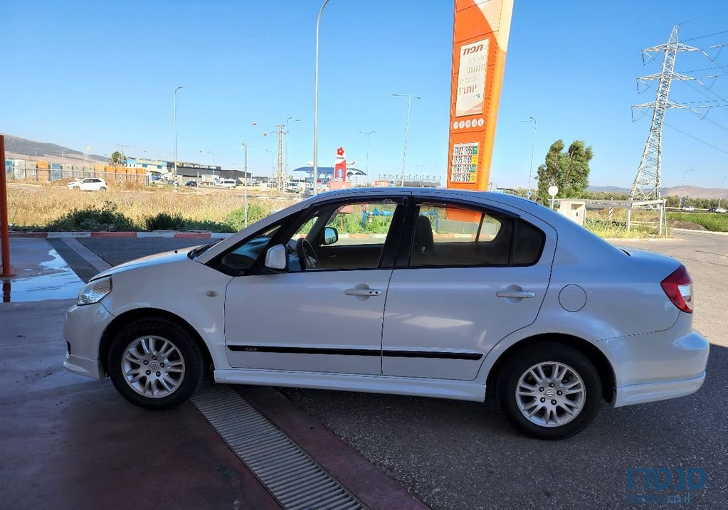 2011' Suzuki SX4 סוזוקי photo #6