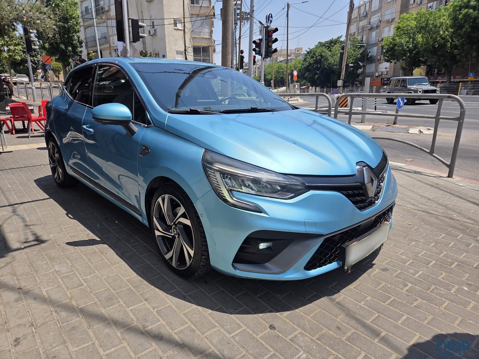 2020' Renault Clio photo #6