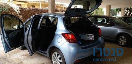 2016' Toyota Yaris טויוטה יאריס photo #1