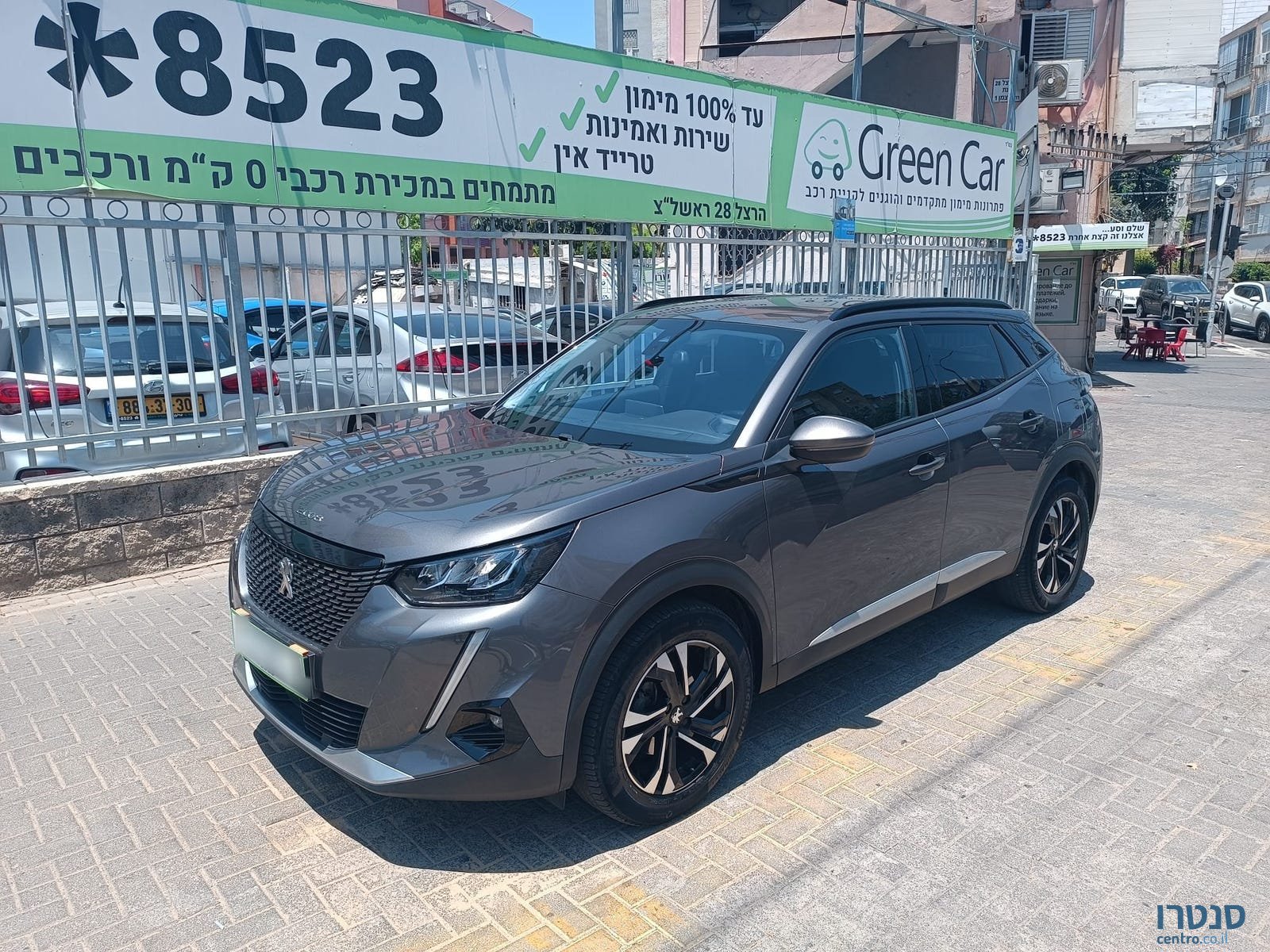 2021' Peugeot 2008 photo #1