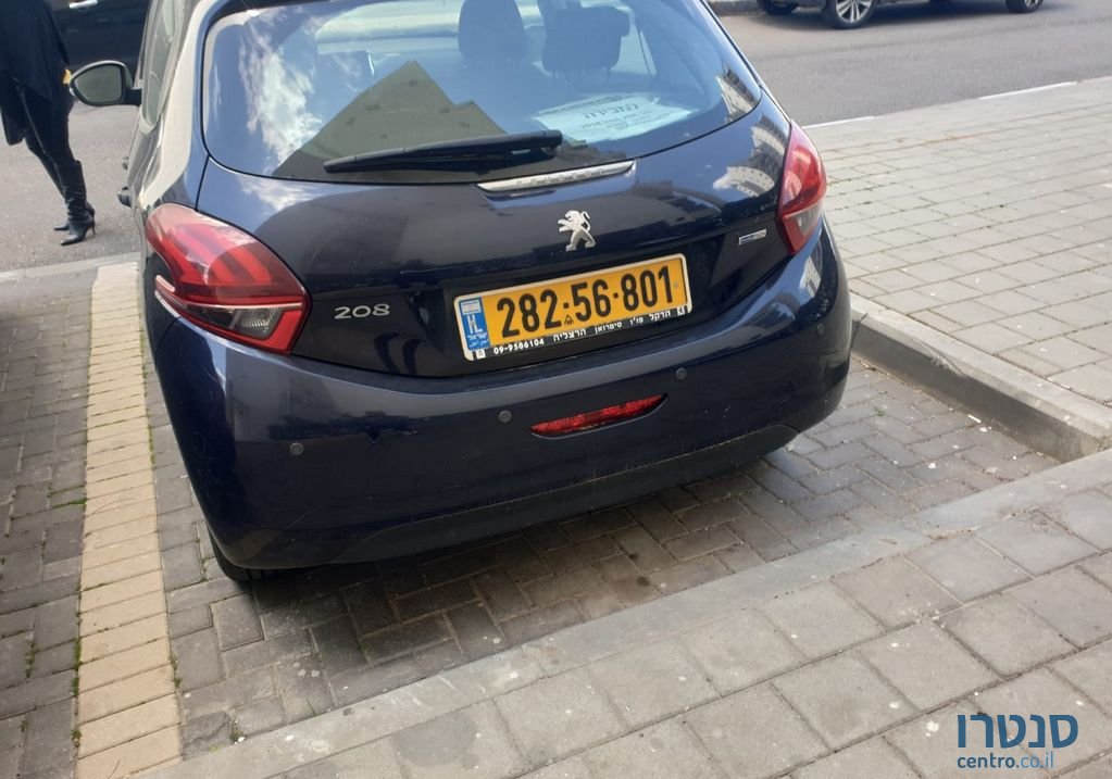 2018' Peugeot 208 פיג'ו photo #4