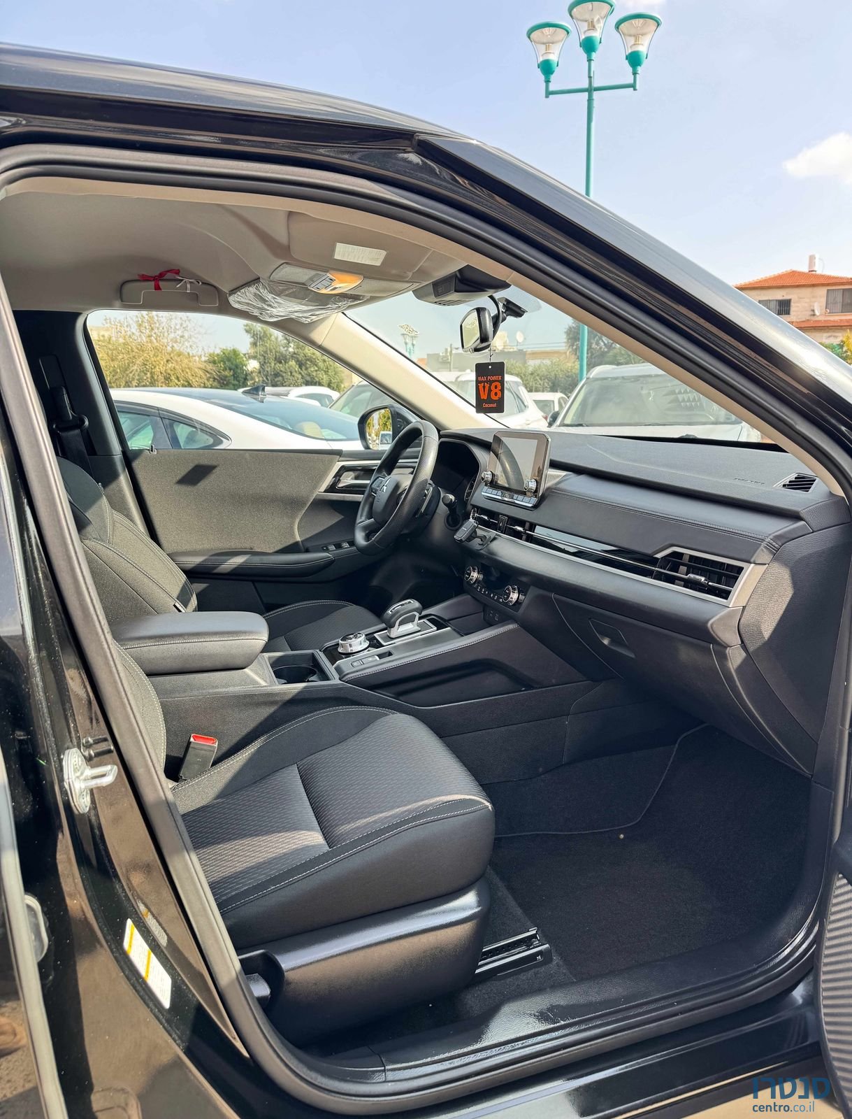 2024' Mitsubishi Outlander מיצובישי אאוטלנדר photo #2