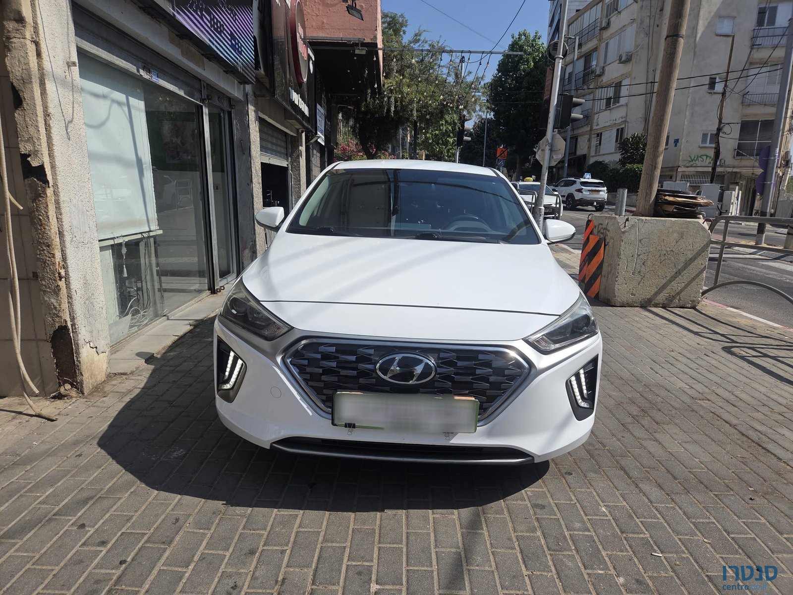 2020' Hyundai Ioniq photo #4