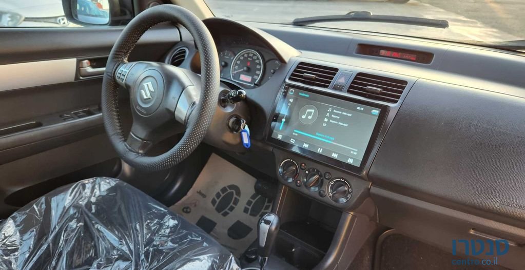 2010' Suzuki Swift סוזוקי סוויפט photo #4