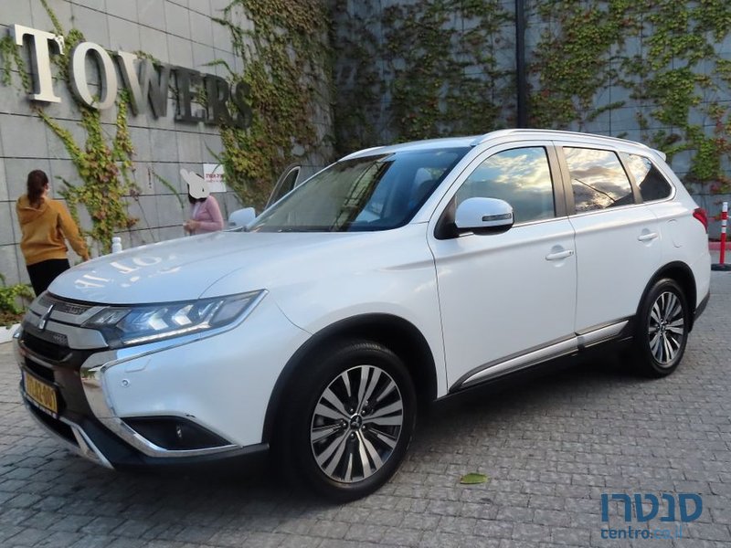 2019' Mitsubishi Outlander מיצובישי אאוטלנדר photo #1