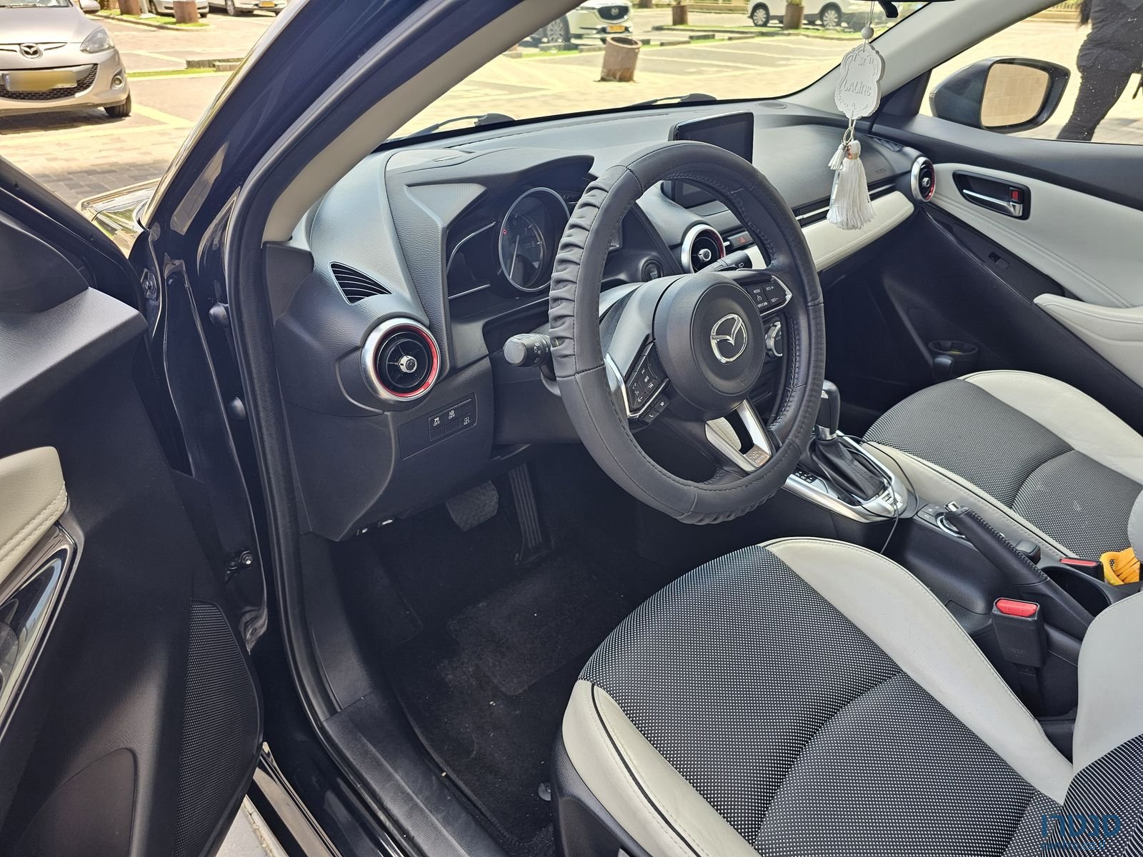 2020' Mazda 2 מאזדה photo #1