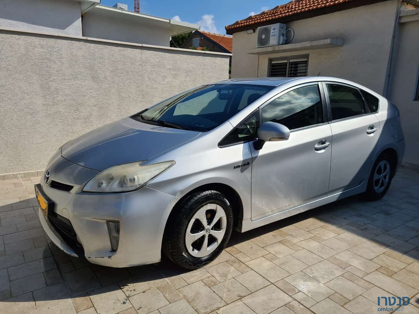 2012' Toyota Prius טויוטה פריוס photo #3