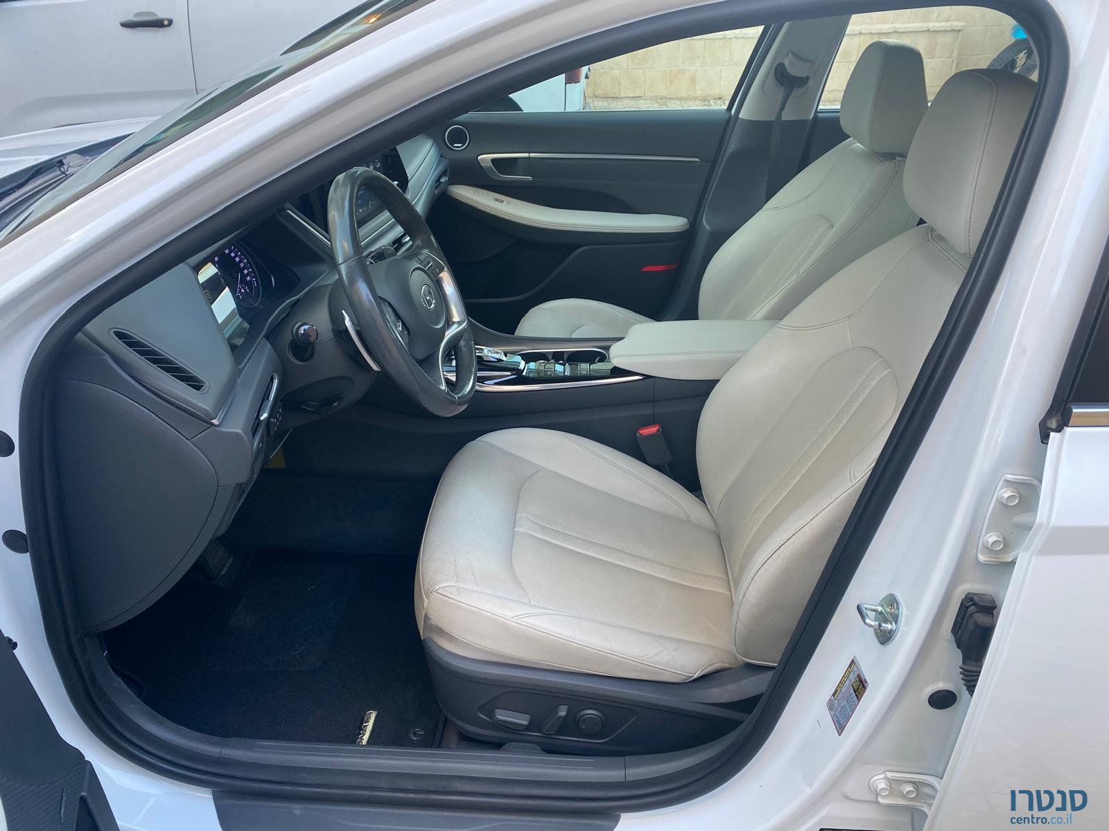 2022' Hyundai Sonata photo #7