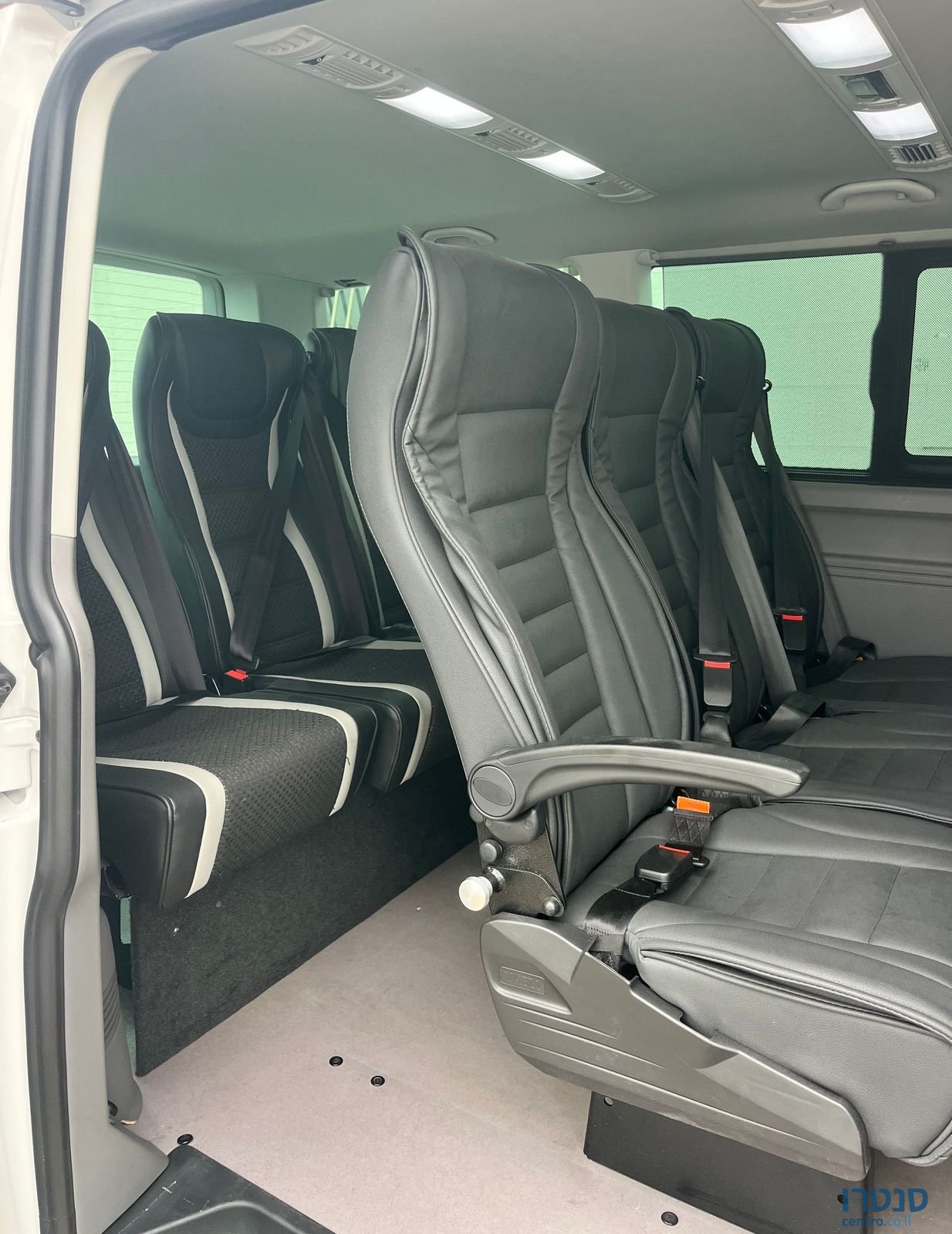 2023' Volkswagen Caravelle פולקסווגן קראוול photo #3