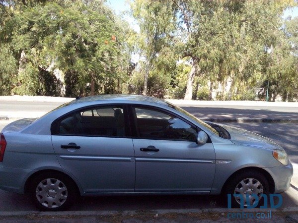 2008' Hyundai Accent photo #1