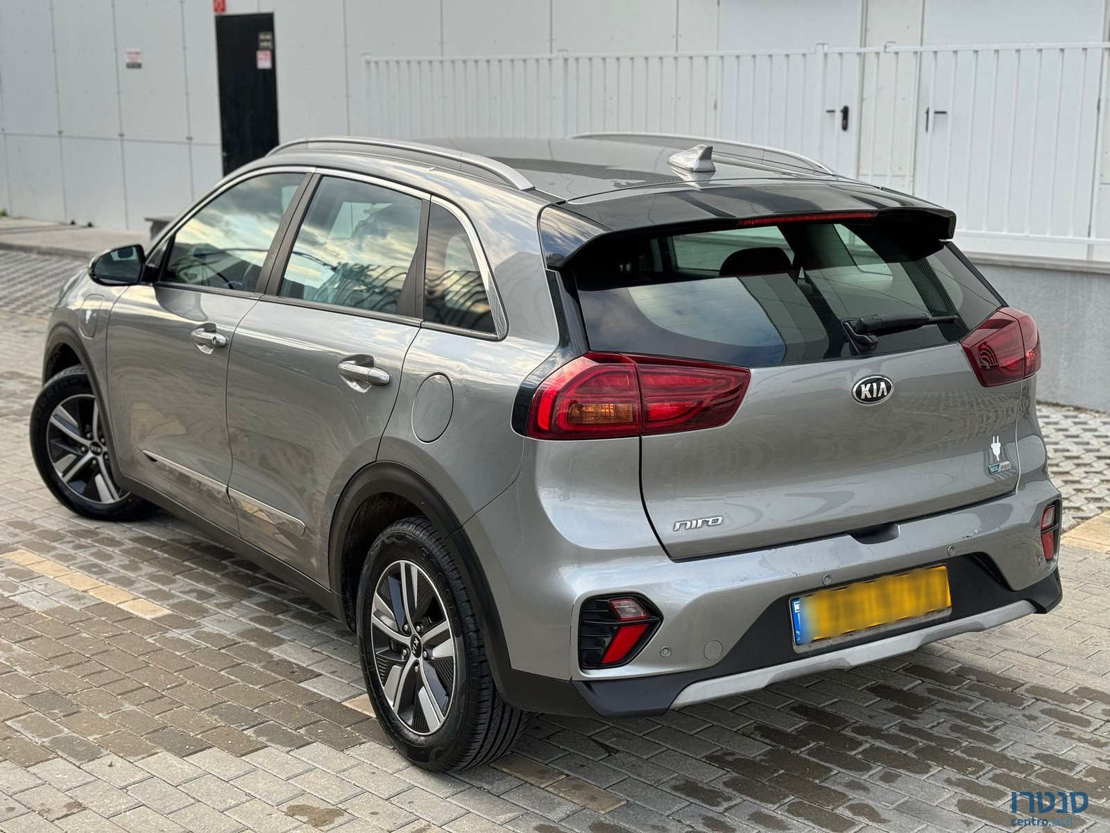 2021' Kia Niro photo #3