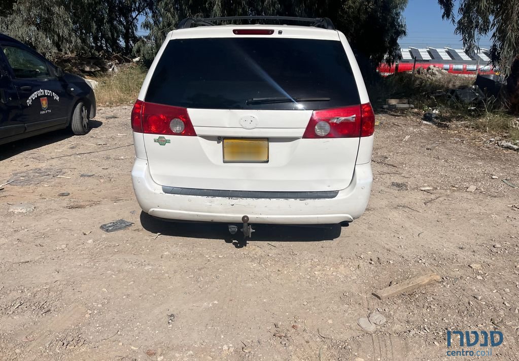 2009' Toyota Sienna טויוטה סיינה photo #6