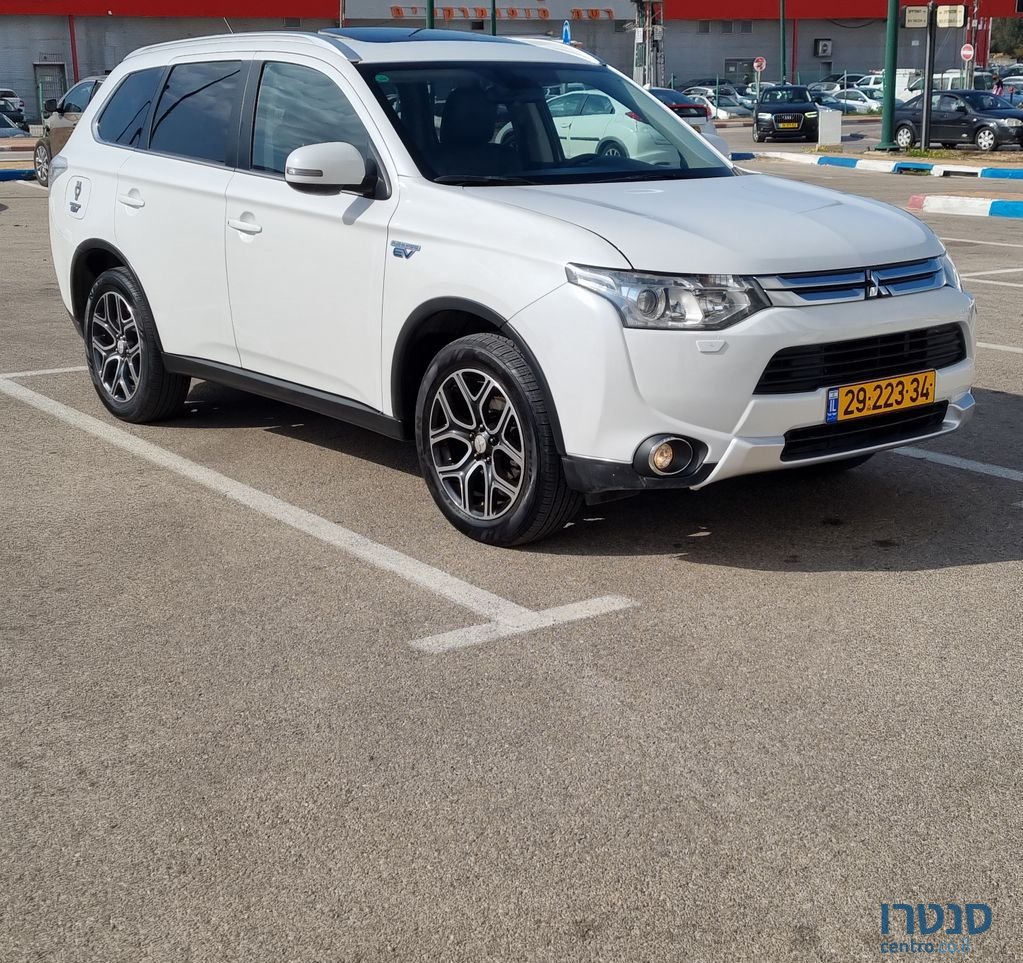 2015' Mitsubishi Outlander מיצובישי אאוטלנדר photo #4
