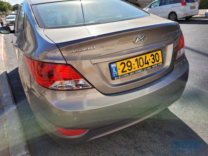 2014' Hyundai Accent photo #4