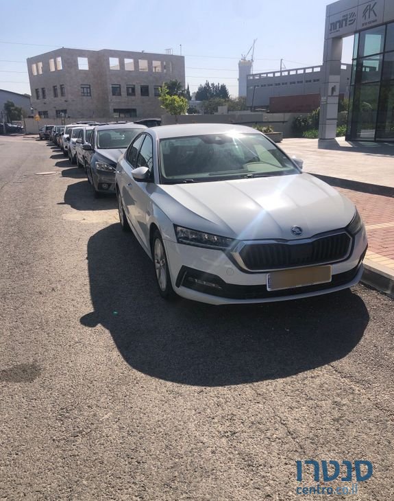 2021' Skoda Octavia סקודה אוקטביה photo #2