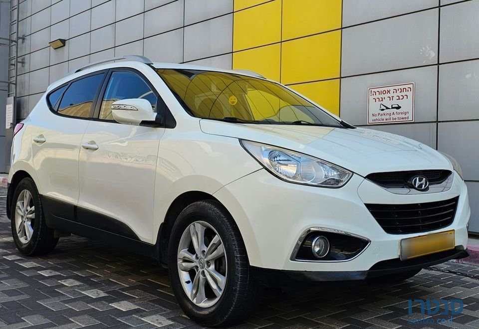 2012' Hyundai ix35 photo #2