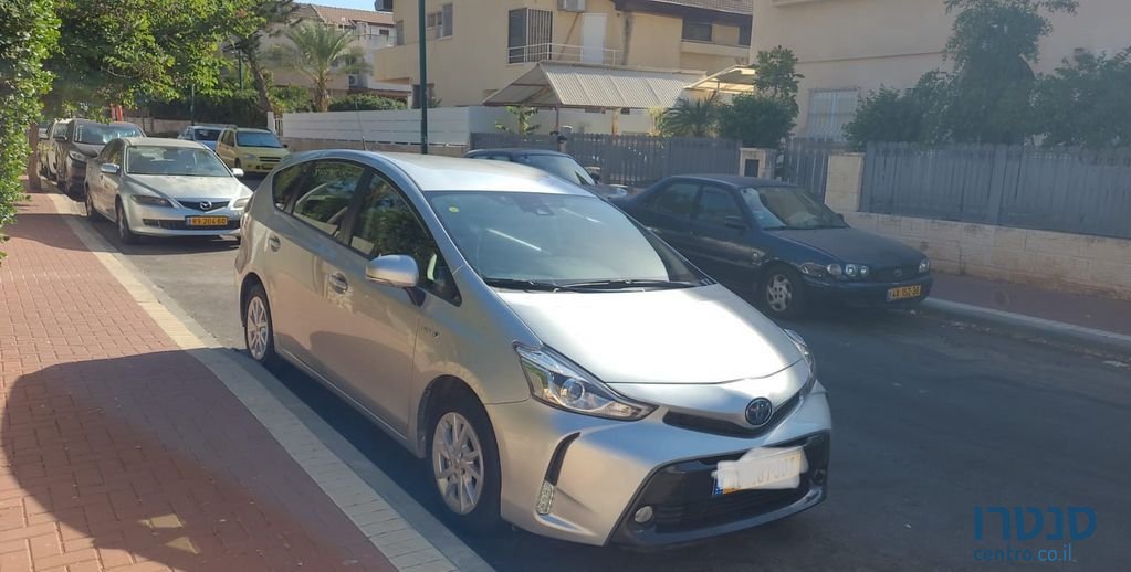 2019' Toyota Prius טויוטה פריוס פלוס photo #2