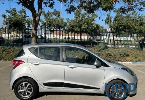 2015' Hyundai i10 יונדאי photo #6