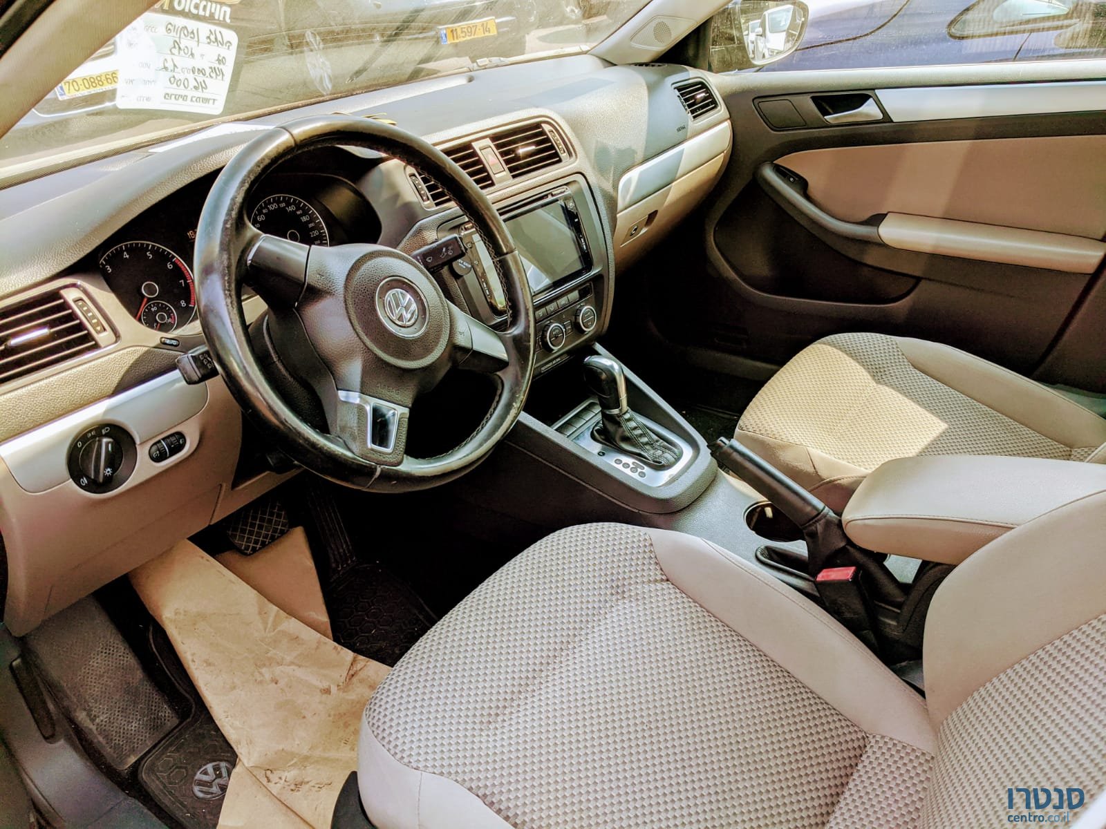 2013' Volkswagen Jetta photo #4